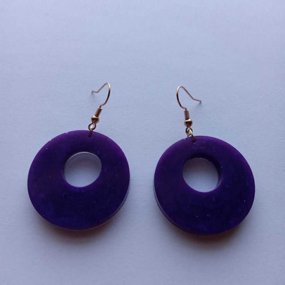 5/$50 Purple resin circle earrings